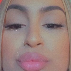 Meet your Posher, Desiree